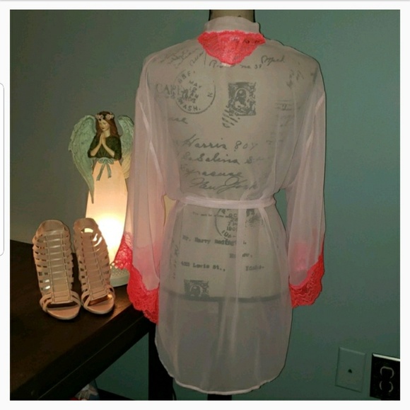 New Victoria's Secret Sheer Lace Kimono Robe - Picture 6 of 9